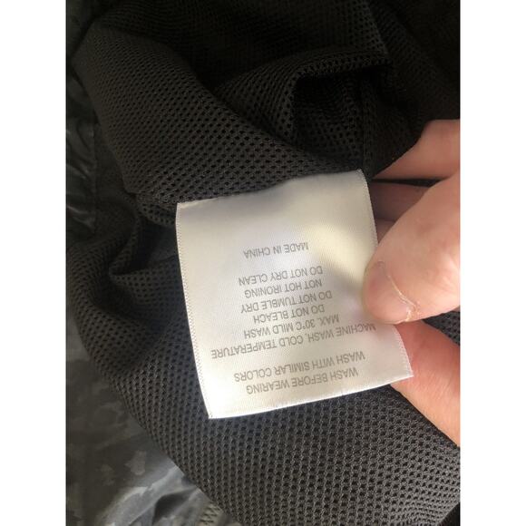 Zyia Active Women Windbreaker Hooded Black Animal Print Full Zip Jacket Large H1 - Picture 8 of 8